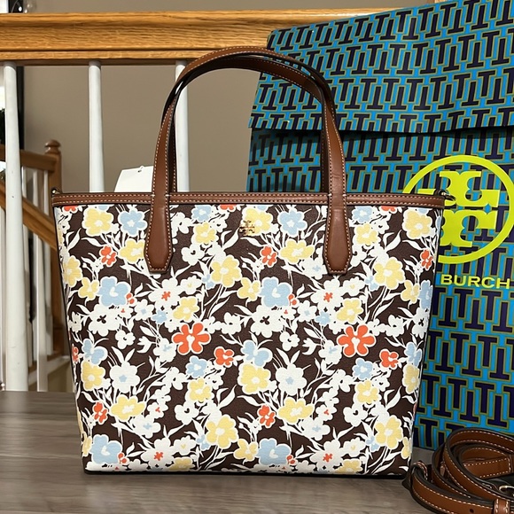 ❌SOLD❌NWT Tory Burch Kerrington Zip Tote Bag - Picture 2 of 10